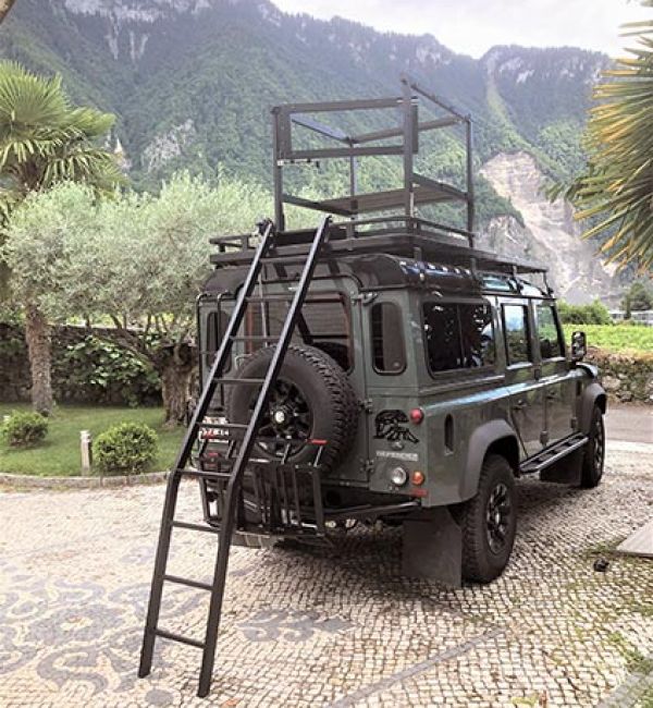 bjk-landrover-215895962-E74A-7D07-1120-0B76BE448575.jpg