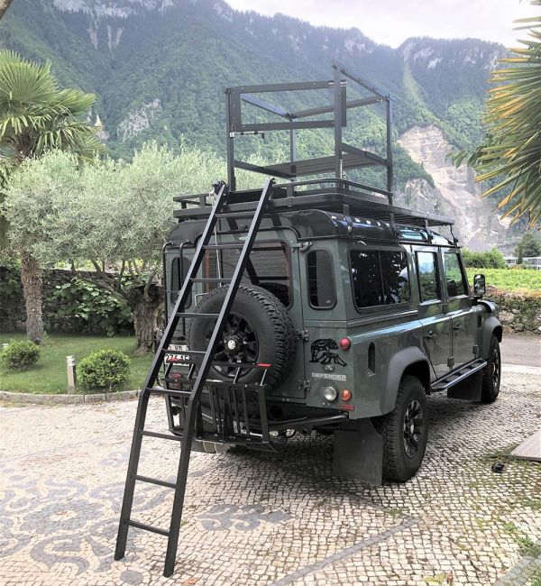 land-rover-4F4A1047F-577F-1FA5-05C2-54E3F863352D.jpg