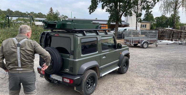 suzuki-jimny-68ABEA2BE-8C09-11E6-3D97-9EC27123035F.jpg